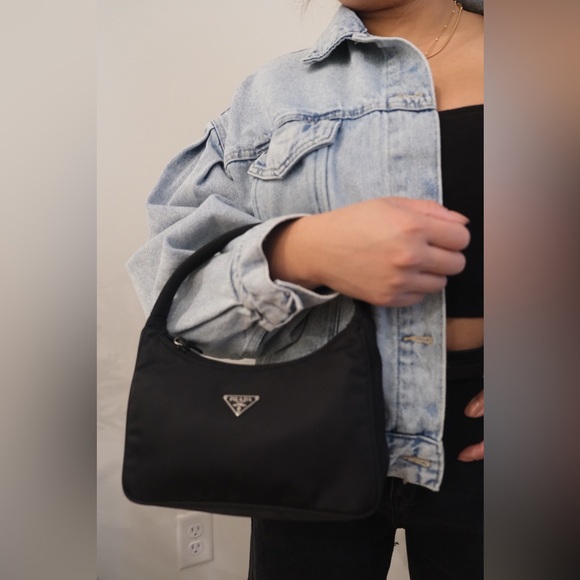 Prada Nylon Vintage Tessuto Shoulder Bag - Picture 4 of 10